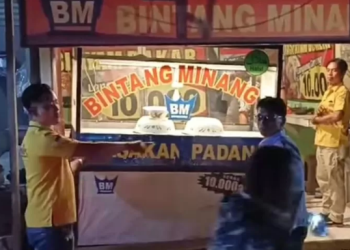 Viral! Ormas di Cirebon Grebek Warung Nasi Padang karena Paket Hemat