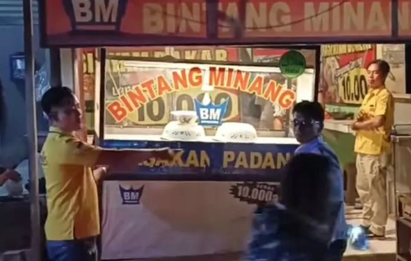 Viral! Ormas di Cirebon Grebek Warung Nasi Padang karena Paket Hemat