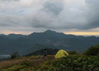 Menikmati Keindahan Wisata Bukit Besak di Lahat: Lokasi, Rute, dan Fasilitas