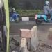 Truk Tabrak Separator Busway di Jl Gatot Subroto, Lalu Lintas Tersendat Sementara
