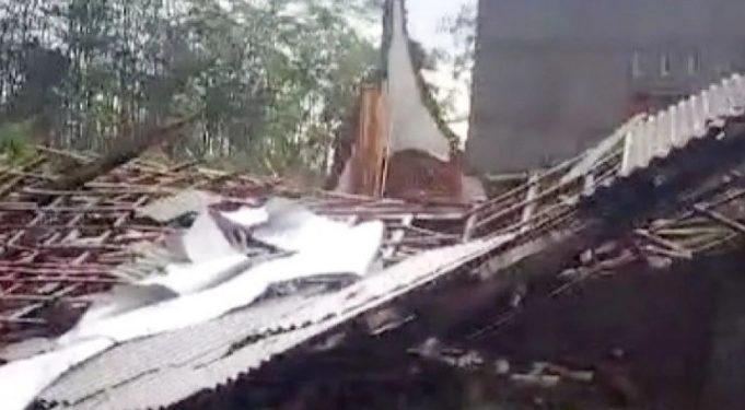 Angin Puting Beliung Rusak Puluhan Rumah di Dua Kecamatan Bondowoso
