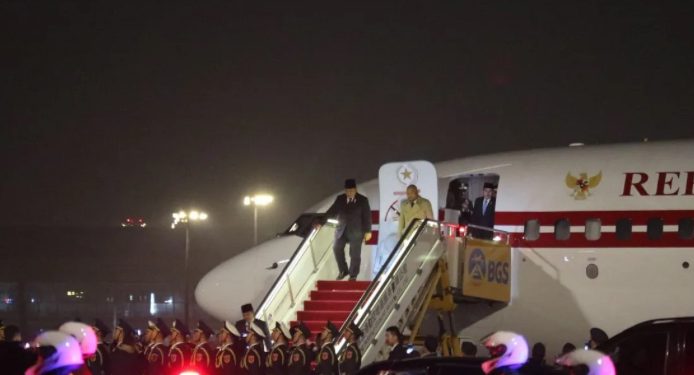 Presiden Prabowo Mendarat di Beijing untuk Kunjungan Kenegaraan Perdana