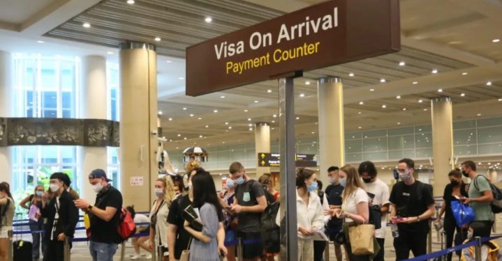 Perpanjangan Visa on Arrival di Indonesia Kini Wajib Verifikasi Kantor Imigrasi