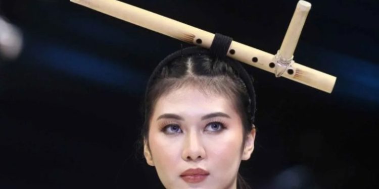 Ratusan Karya Fesyen Tampil Memukau di Hari Kedua Malang Fashion Week 2024