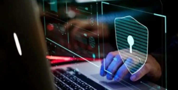 FBI Ungkap Peretas China Menyadap Telepon Pengacara Trump