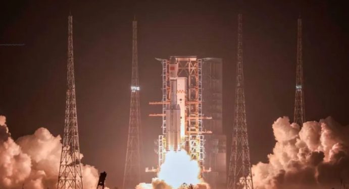 China Luncurkan Tianzhou-8 untuk Pasok Stasiun Luar Angkasa Tiangong
