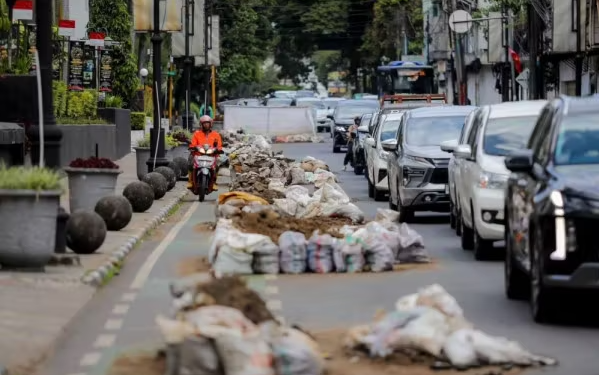 Polisi Minta Pemkot Bandung Hentikan Sementara Proyek Galian Kabel untuk Cegah Kemacetan dan Bahaya