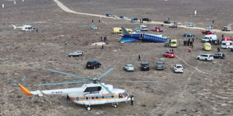 38 Orang Tewas dalam Kecelakaan Pesawat Azerbaijan di Kazakhstan