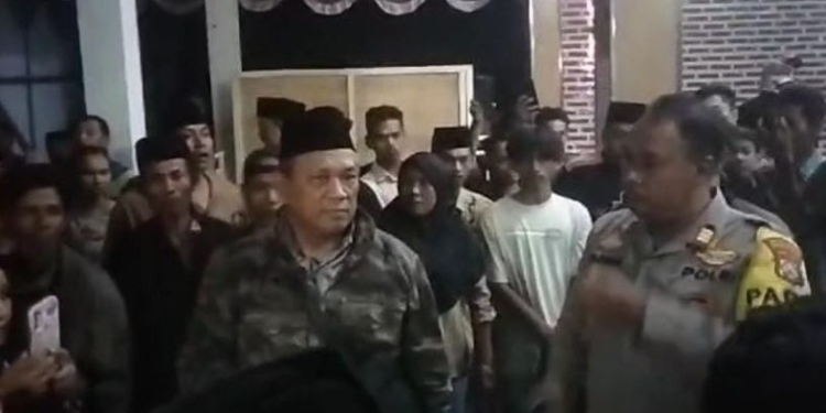 arga Gelar Demo di Balai Desa Rebalas, Soroti Jalan Rusak di Dusun Penduso