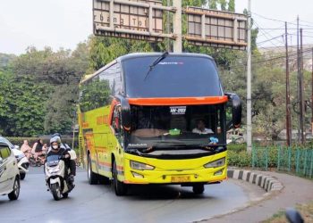 Cahaya Trans: Sewa Bus Pariwisata di Jakarta dengan Toilet
