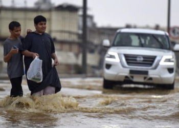 Hujan Deras Landa Arab Saudi, Mekkah hingga Jeddah Dilanda Banjir
