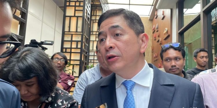 Peluang Emas dari Perang Dagang Trump