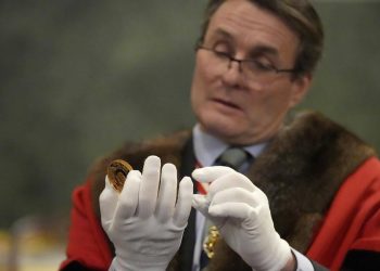 Rahasia Inggris Mempertahankan Kualitas Mata Uang