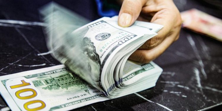 Nilai Dolar AS Tembus Rp16.453, Simak Dampaknya