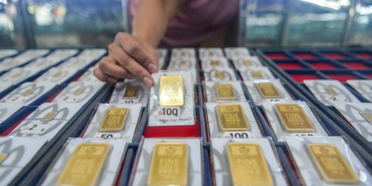 Harga Emas Cetak Rekor Tertinggi Sepanjang Masa