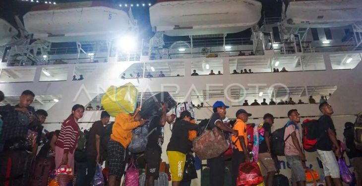 Petualangan Lebaran: Keberangkatan Pelabuhan Semayang