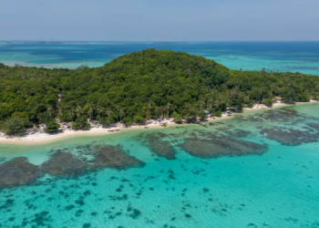 Karimunjawa Destinasi Wisata Bahari dengan Panorama Tak Tertandingi